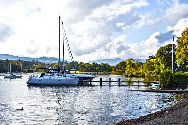 Sailing on Windermere